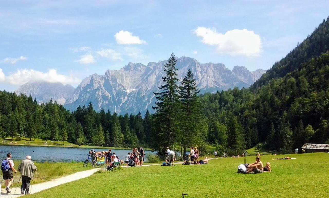 Apartment Cristina - Suedbalkon Mit Bergblick Seefeld in Tirol Eksteriør bilde
